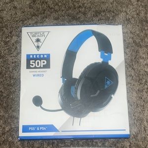 Turtle beach recon 50P wired gaming headset for PS4,PS5, and Xbox.